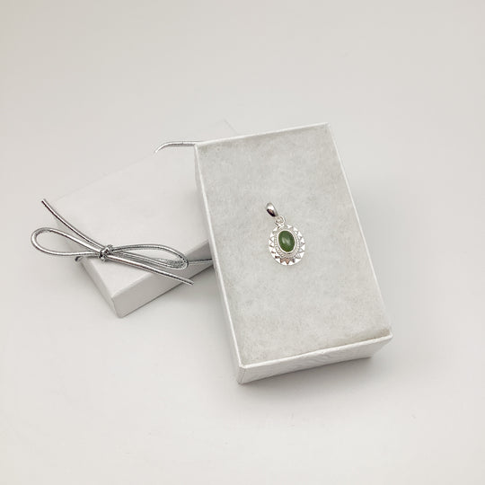 Canadian Jade Pendant - Rocks and Gems Canada