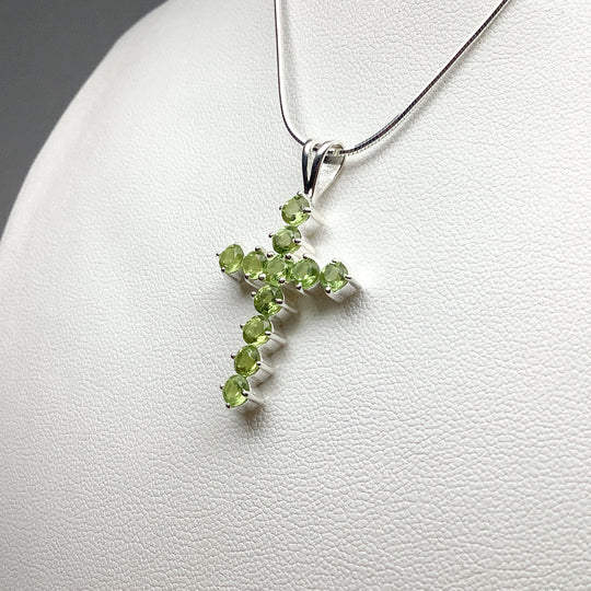 Peridot Pendant - Rocks and Gems Canada