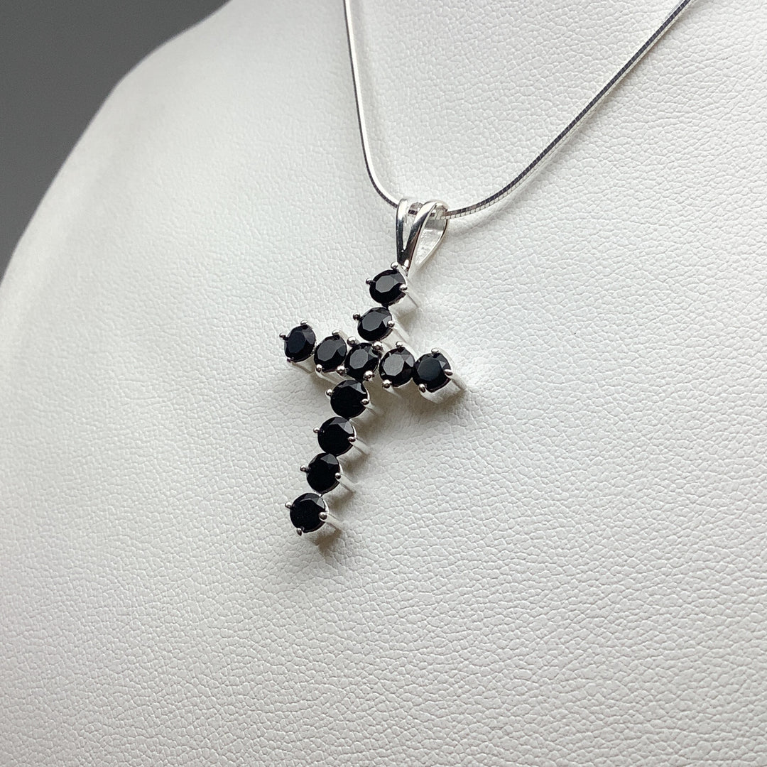 Black Onyx Pendant - Rocks and Gems Canada
