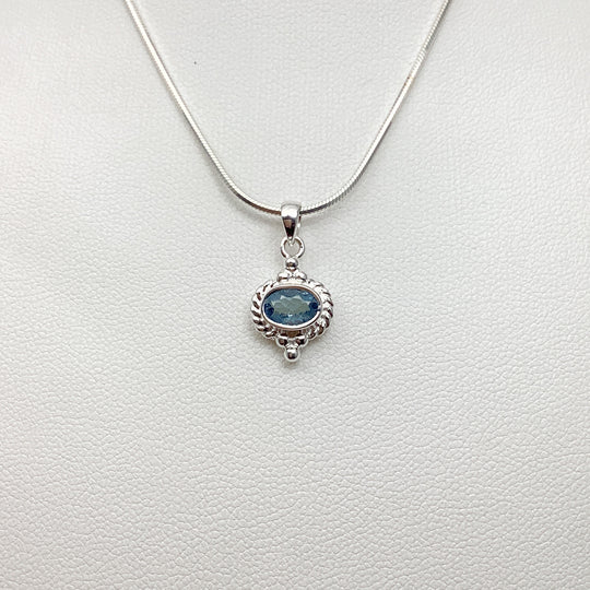 Aquamarine Pendant - Rocks and Gems Canada