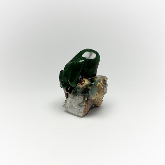 BC Jade Bear Carving with Rhodonite Fish on Natural Agate Base - Rocks and Gems Canada