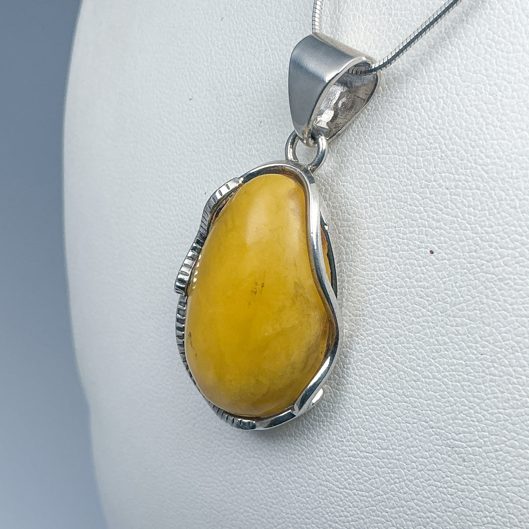 Butterscotch Amber Pendant