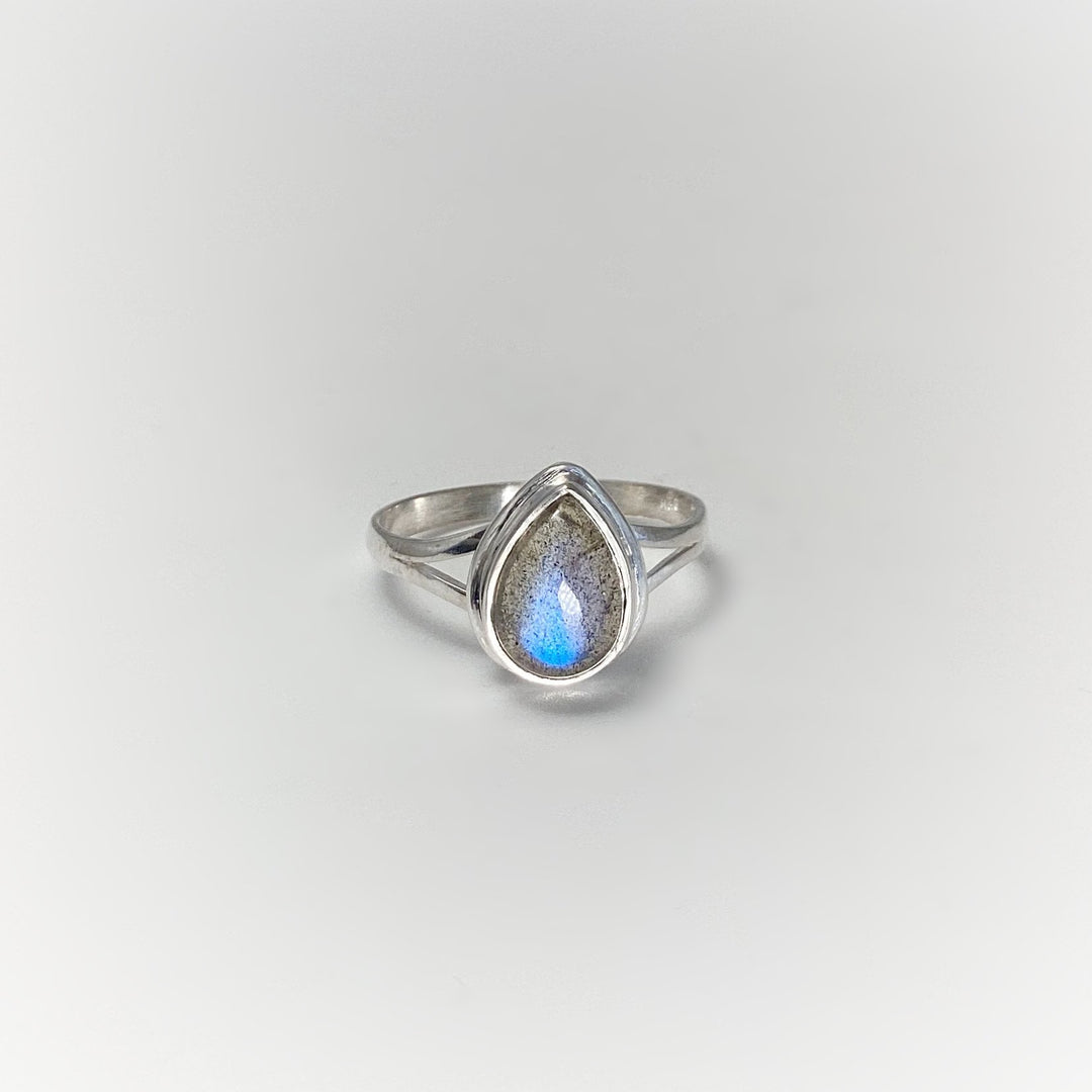 Labradorite Ring - Rocks and Gems Canada