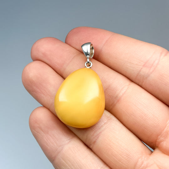 Butterscotch Amber Pendant