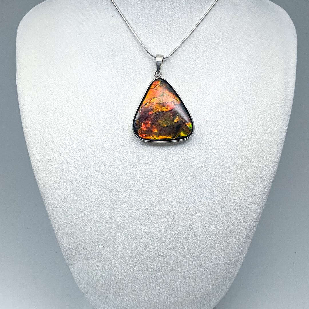 Alberta Ammolite Pendant