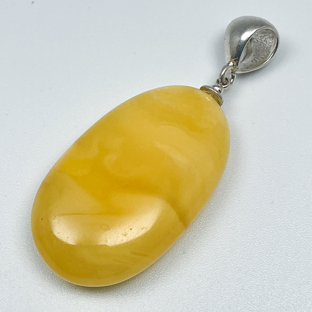 Butterscotch Amber Pendant