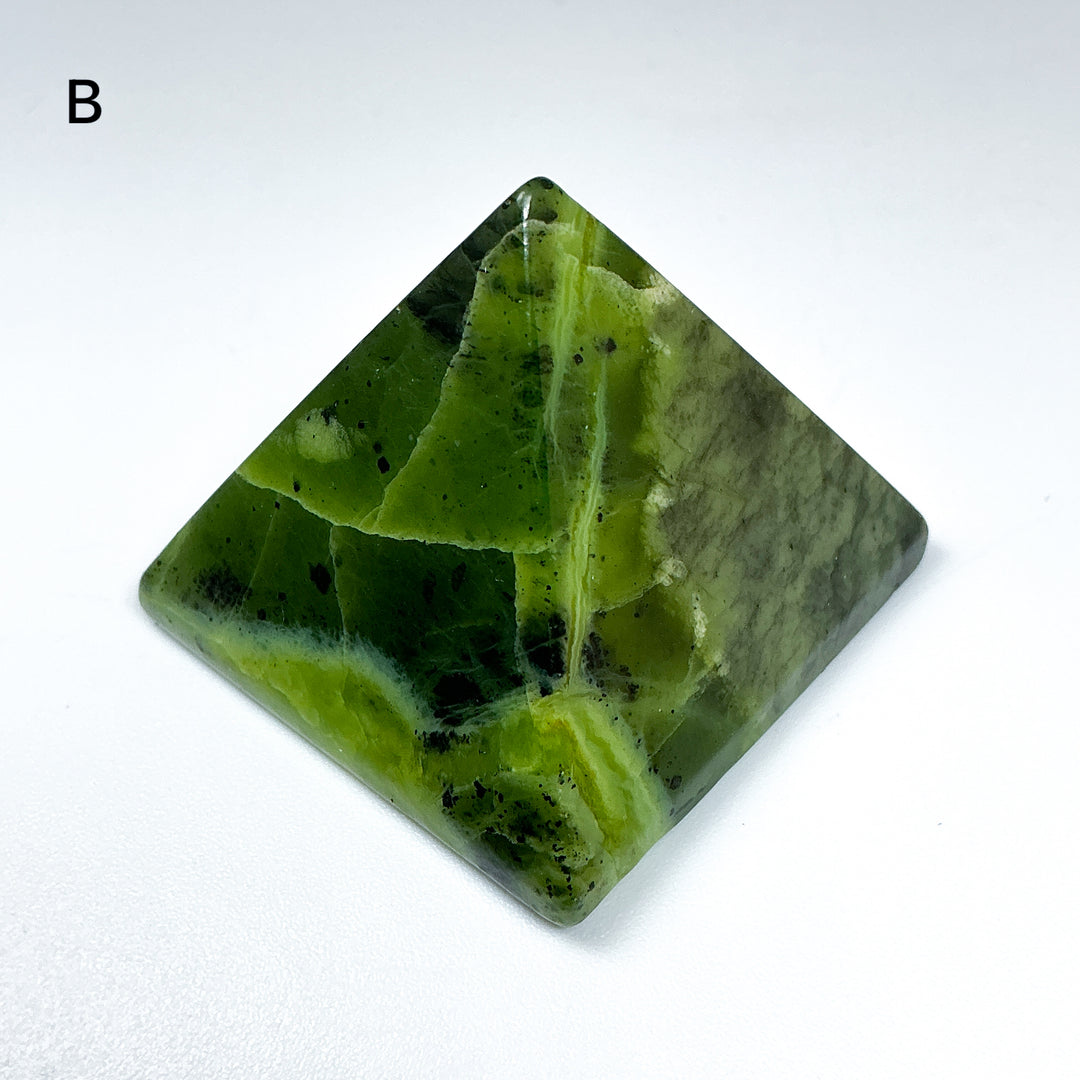 Canadian Jade Pyramid - Rocks and Gems Canada