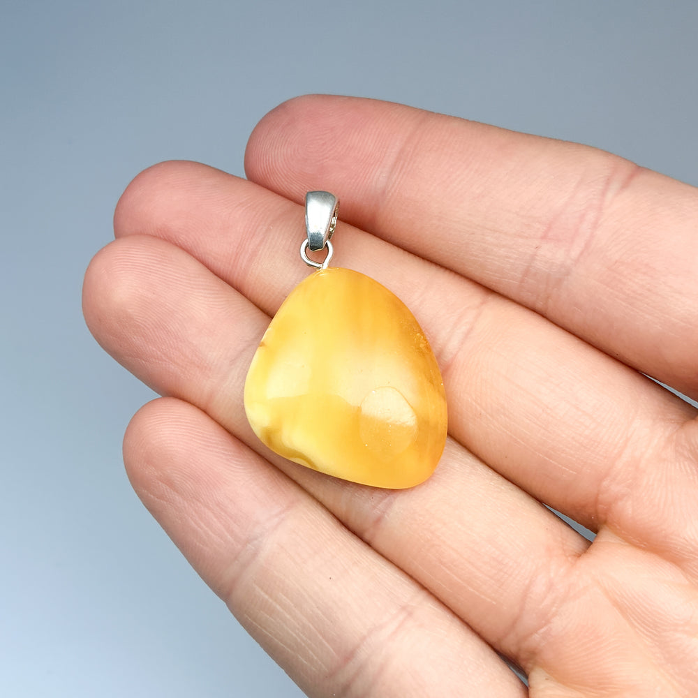 Butterscotch Amber Pendant