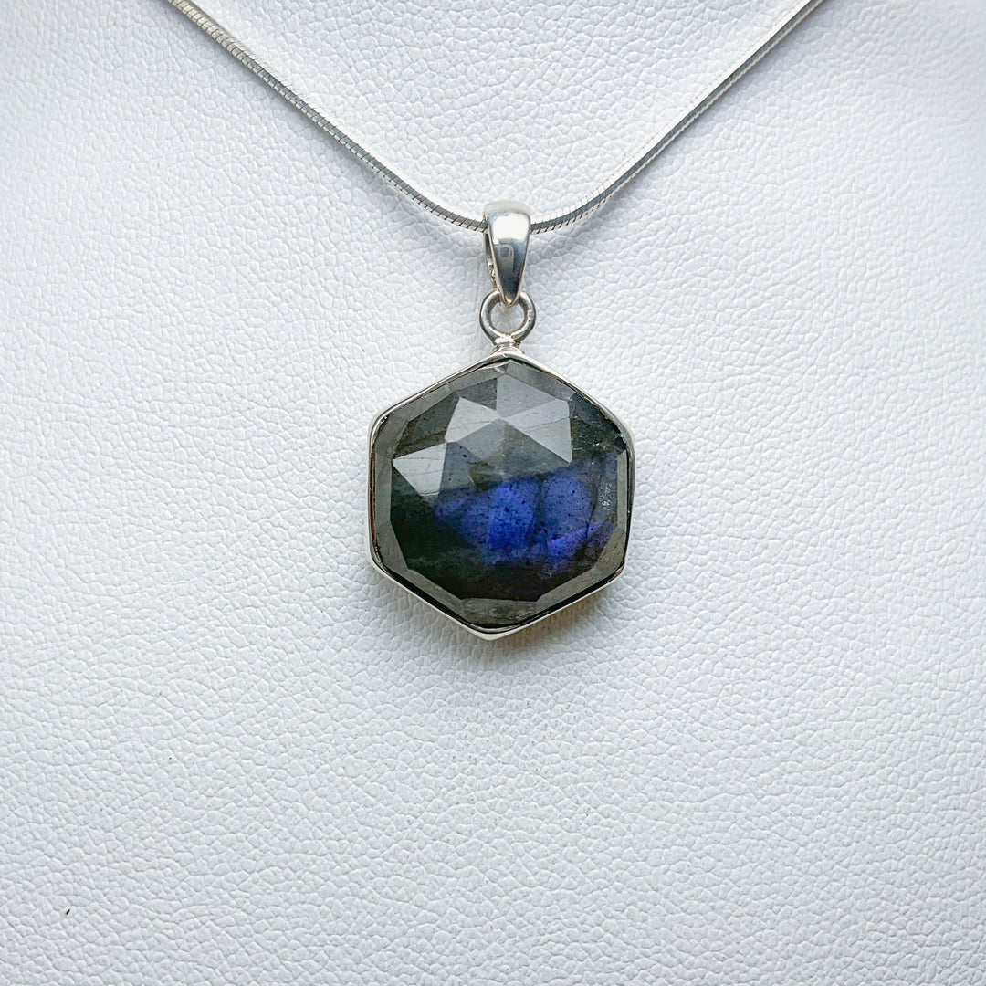 Labradorite Pendant