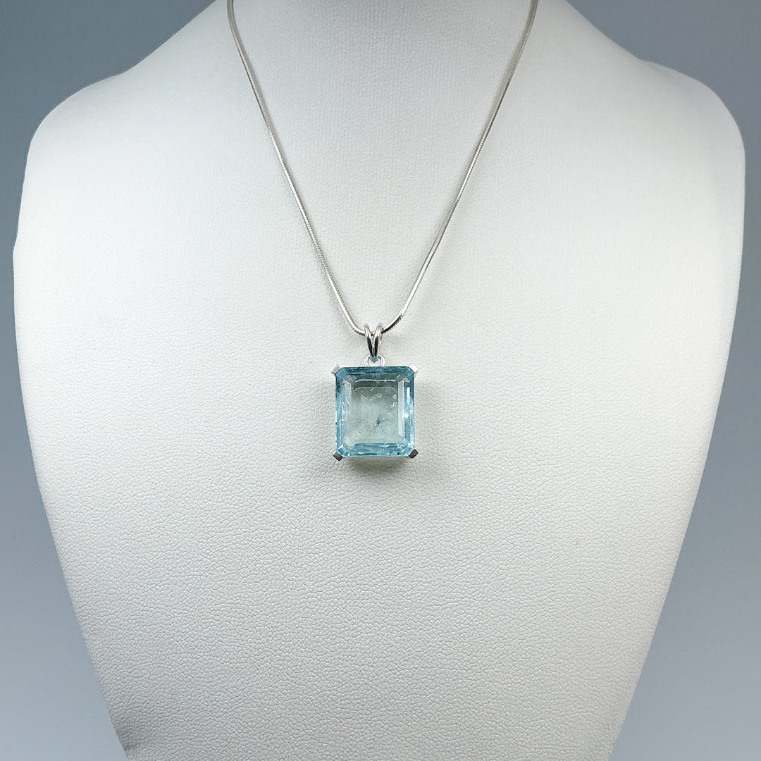 Aquamarine Pendant