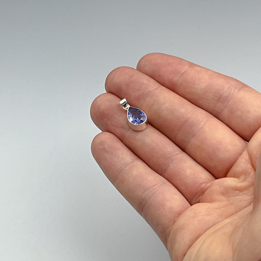 Tanzanite Pendant - Rocks and Gems Canada