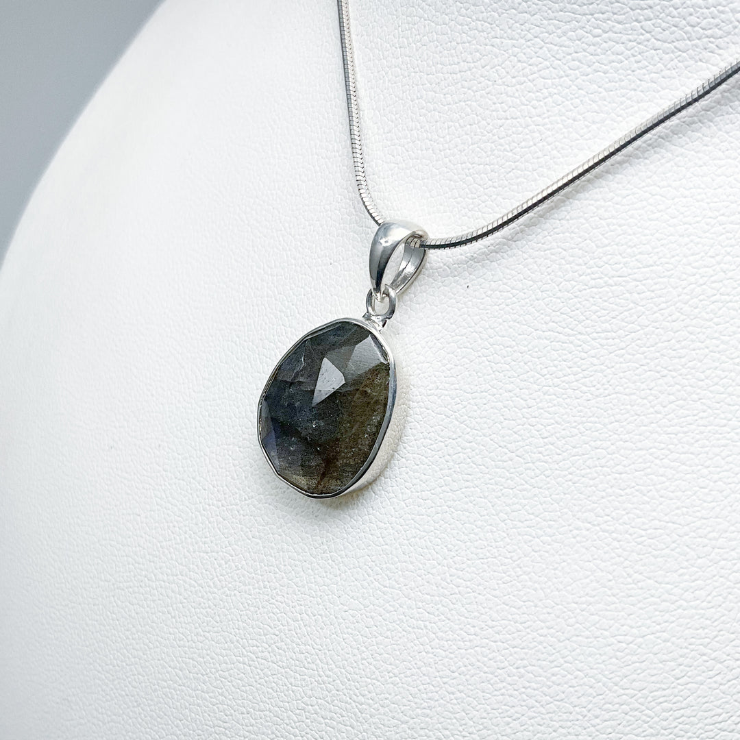 Labradorite Pendant