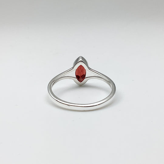 Garnet Ring - Rocks and Gems Canada
