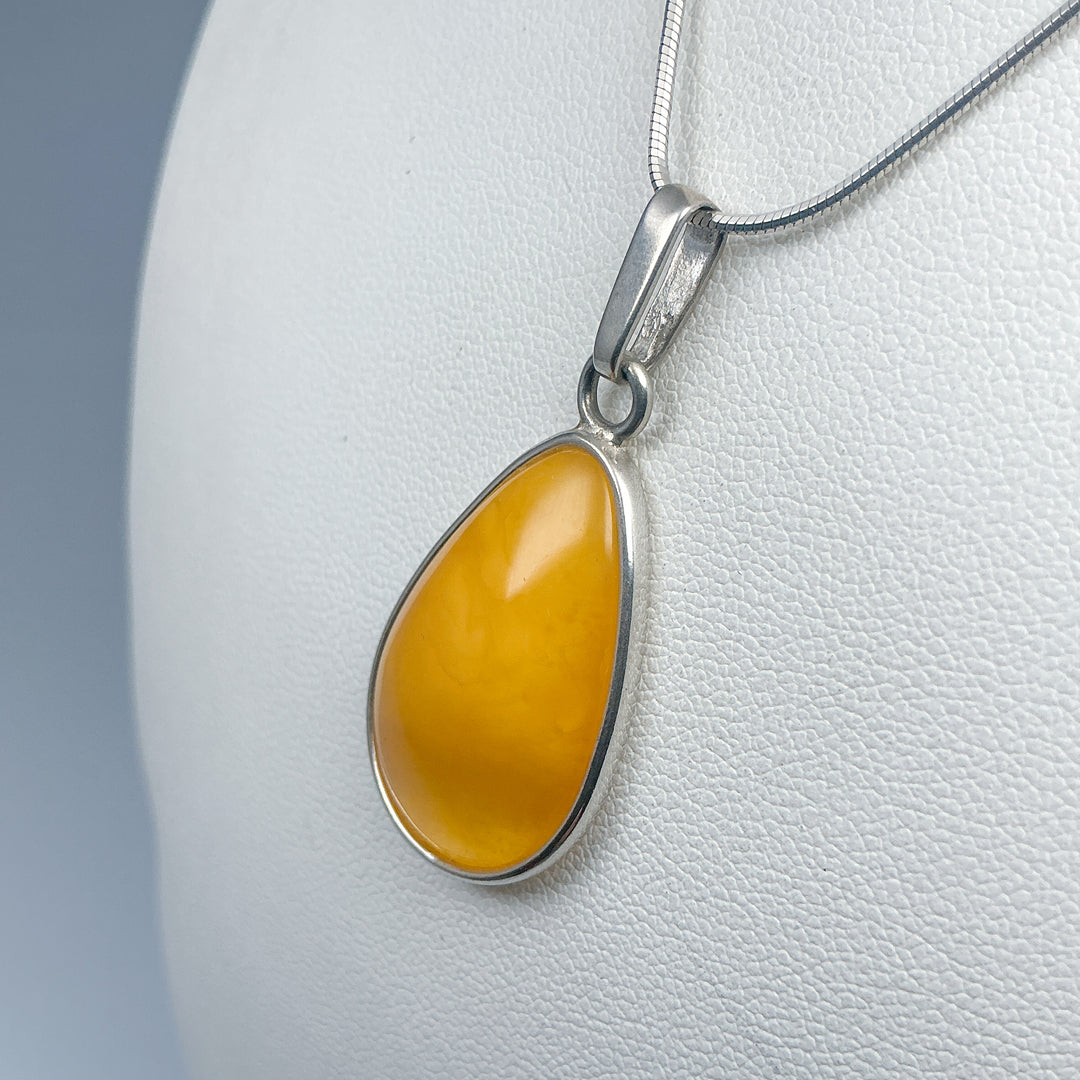 Butterscotch Amber Pendant