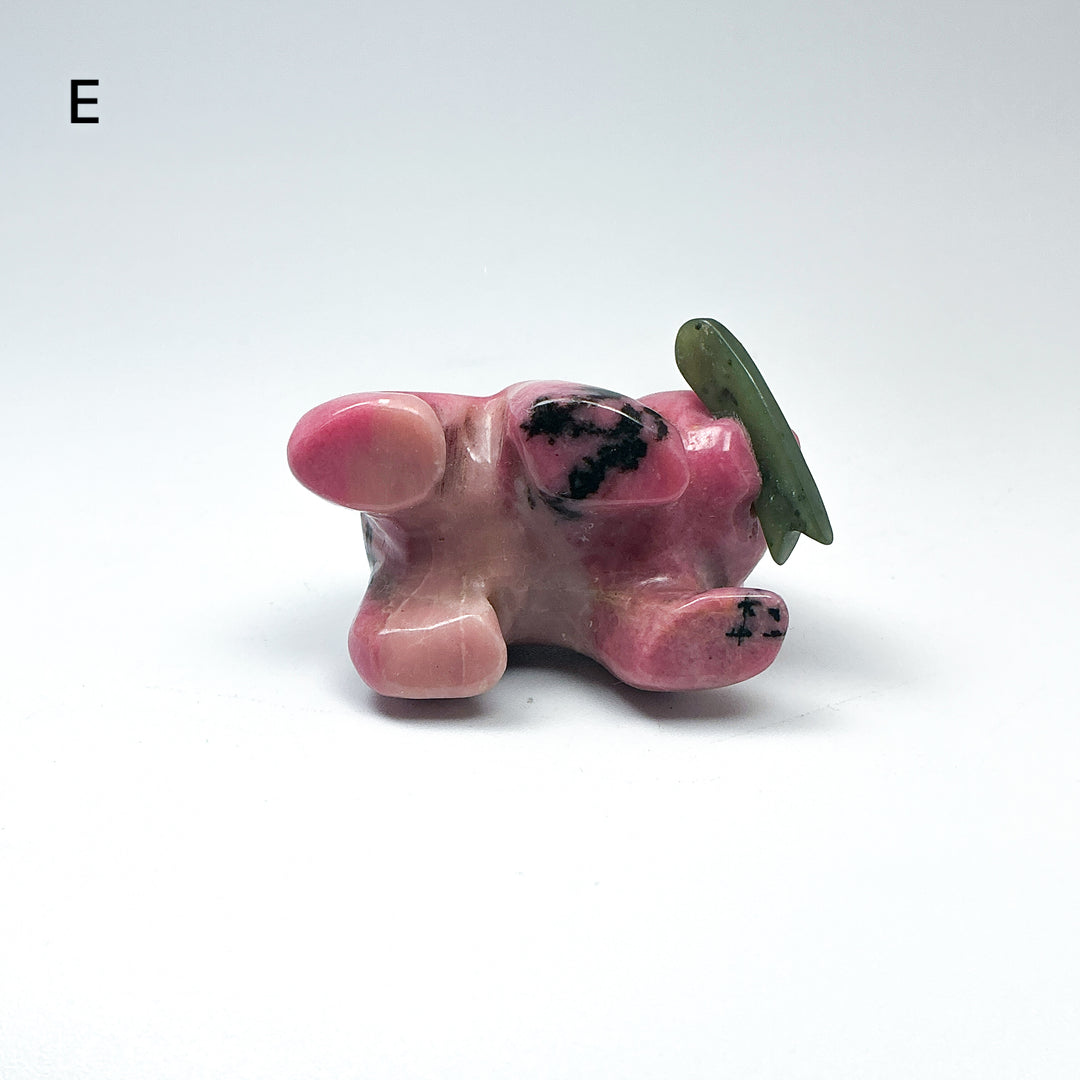 Rhodonite Bear with Canadian Jade Fish Carving - Rocks and Gems Canada