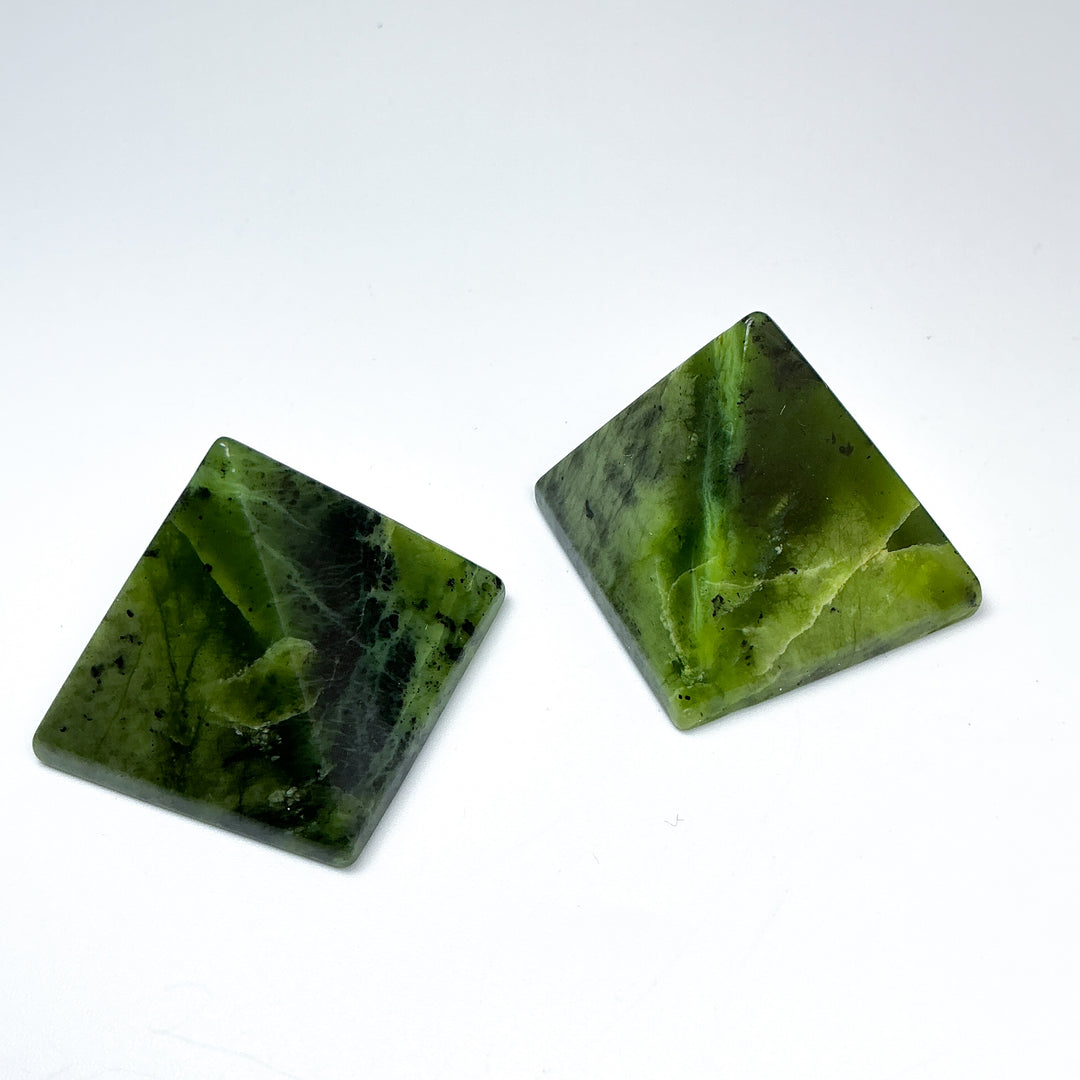 Canadian Jade Pyramid - Rocks and Gems Canada