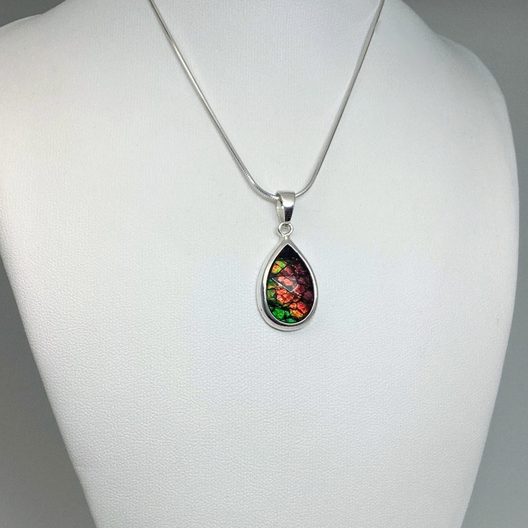 Alberta Ammolite Pendant - Rocks and Gems Canada