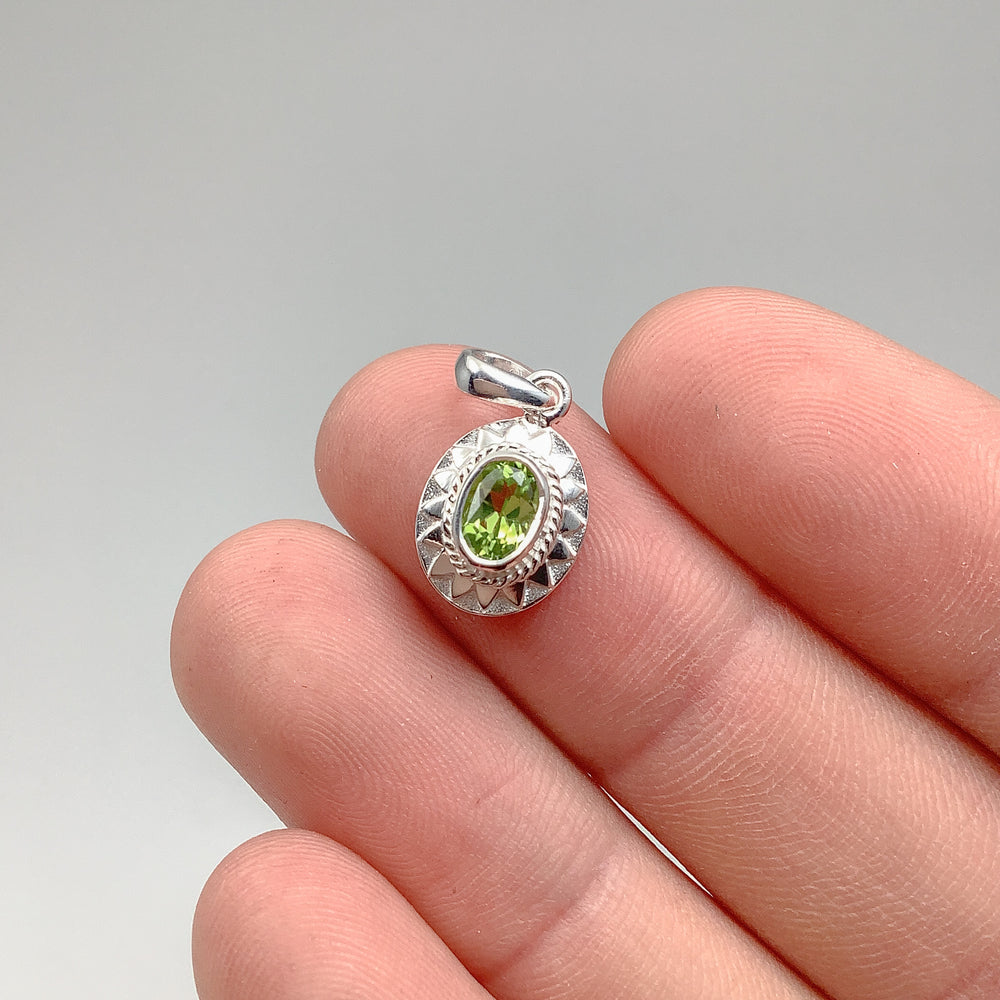 Peridot Pendant - Rocks and Gems Canada