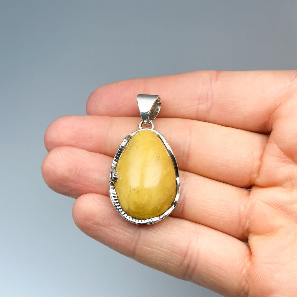 Butterscotch Amber Pendant