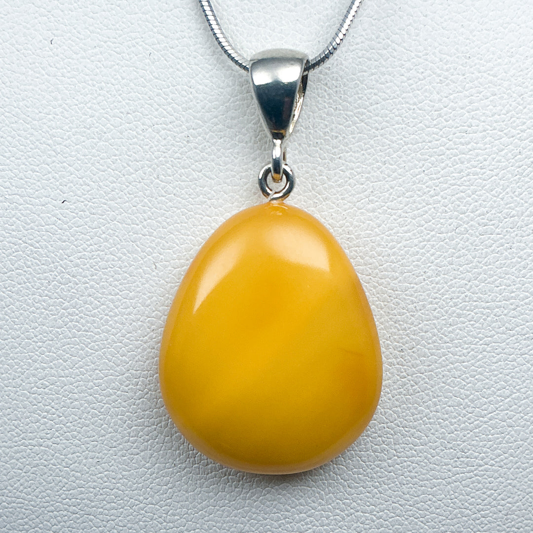 Butterscotch Amber Pendant