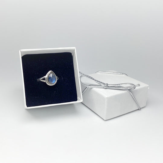 Labradorite Ring - Rocks and Gems Canada