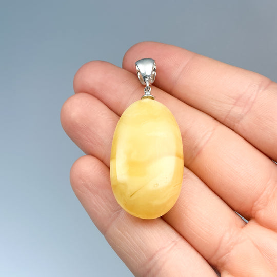 Butterscotch Amber Pendant