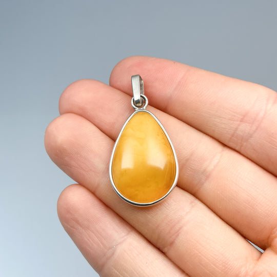 Butterscotch Amber Pendant