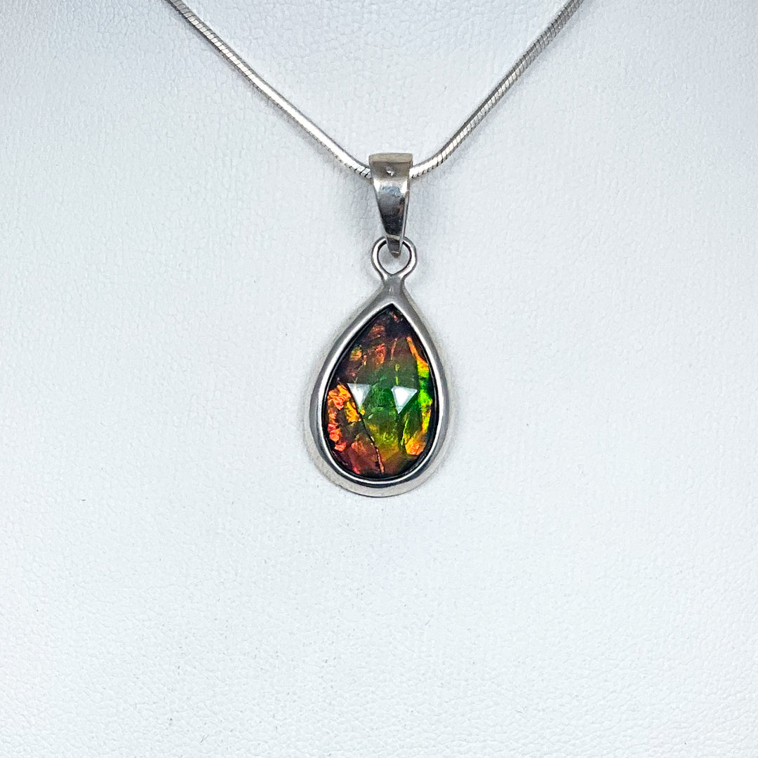 Alberta Ammolite Pendant