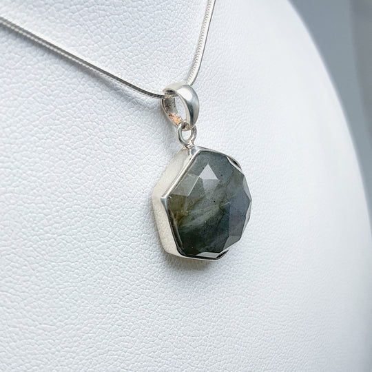 Labradorite Pendant