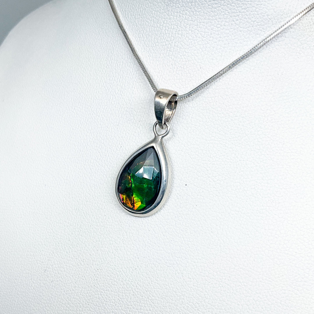 Alberta Ammolite Pendant