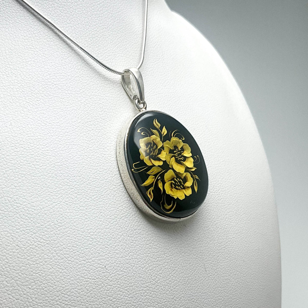 Amber Cameo Pendant-Rocks and Gems Canada