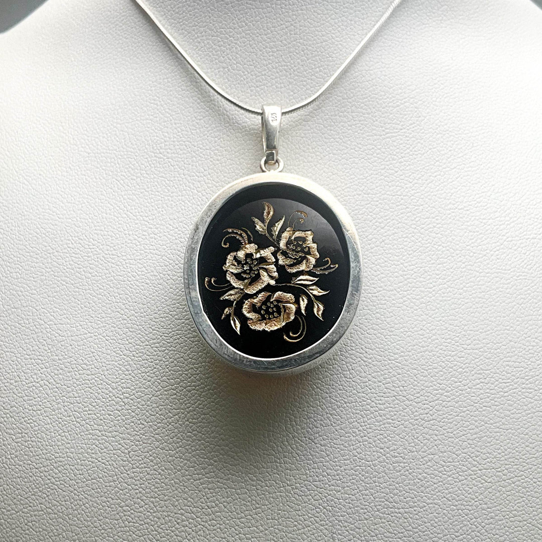 Amber Cameo Pendant-Rocks and Gems Canada