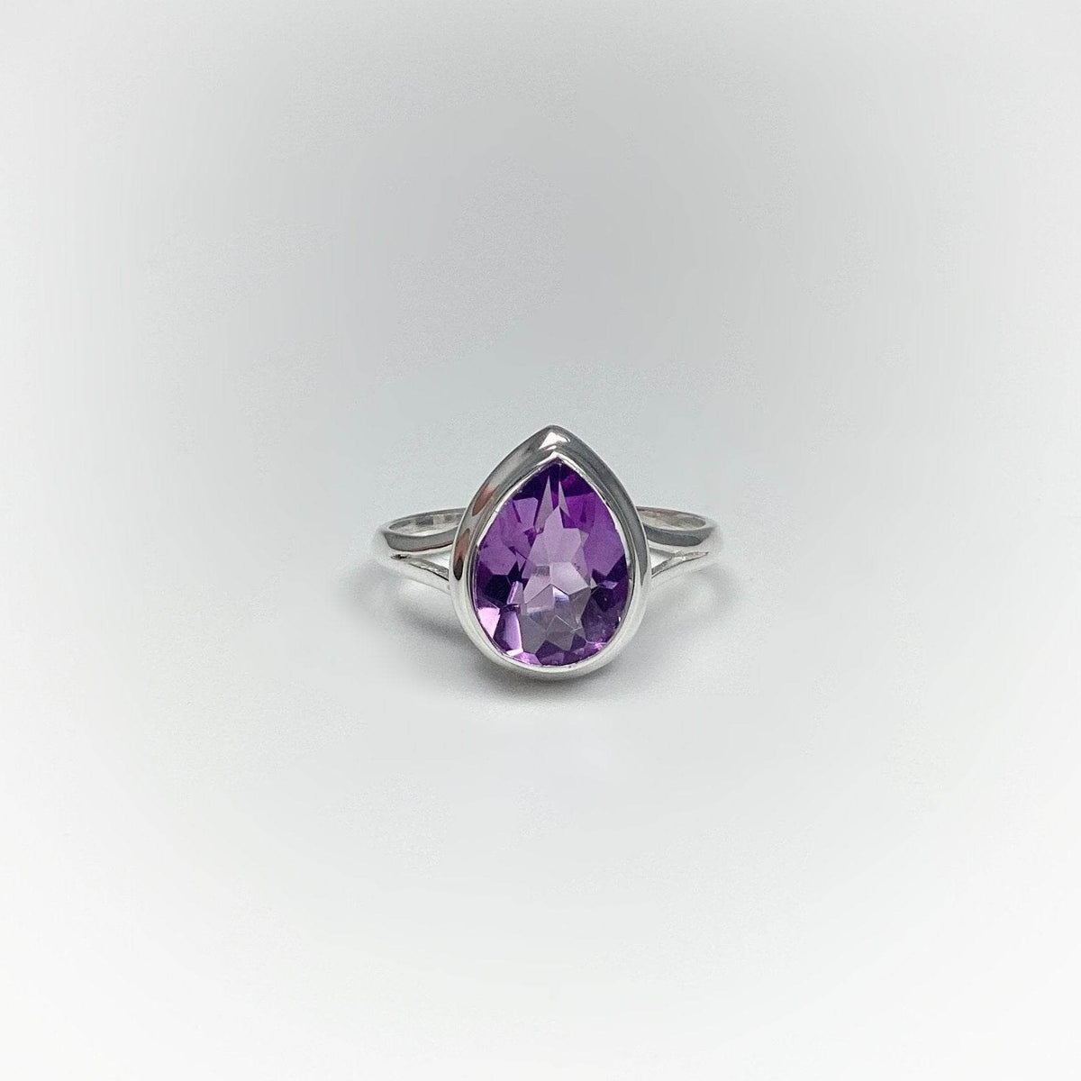 Amethyst Ring-Rocks and Gems Canada