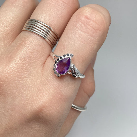 Amethyst Ring - Rocks and Gems Canada