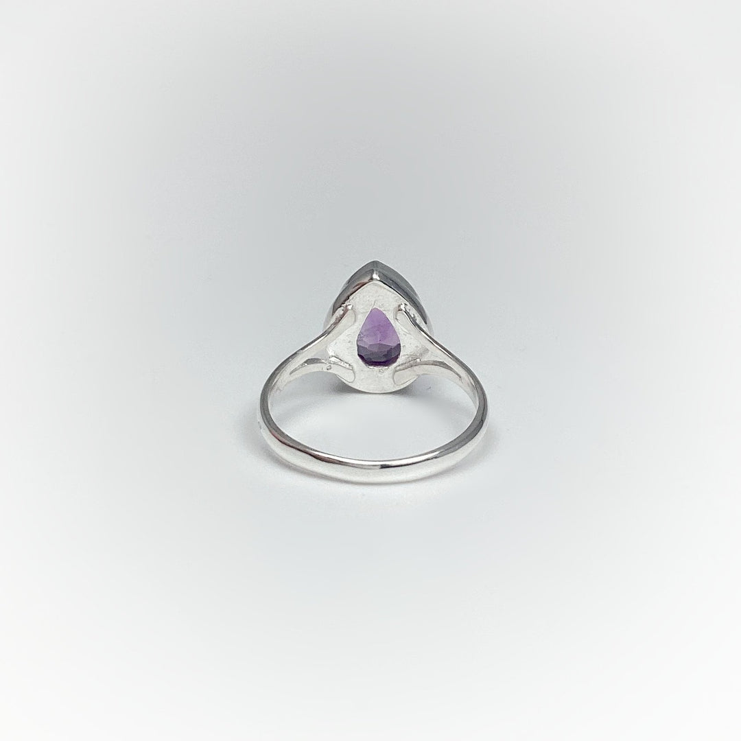 Amethyst Ring - Rocks and Gems Canada