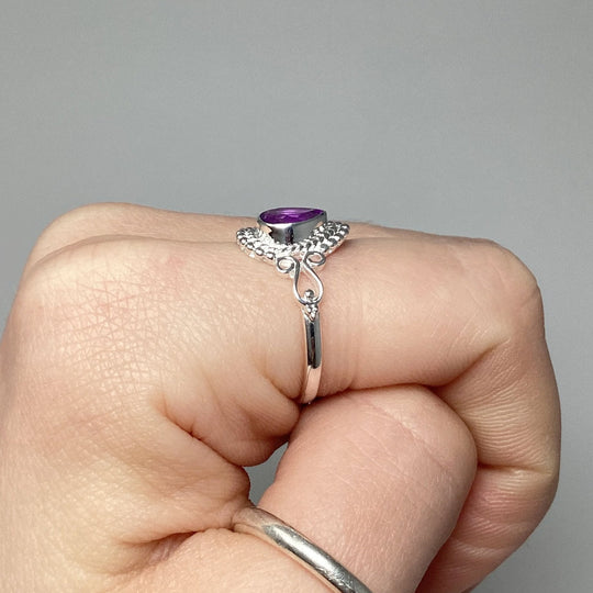 Amethyst Ring - Rocks and Gems Canada