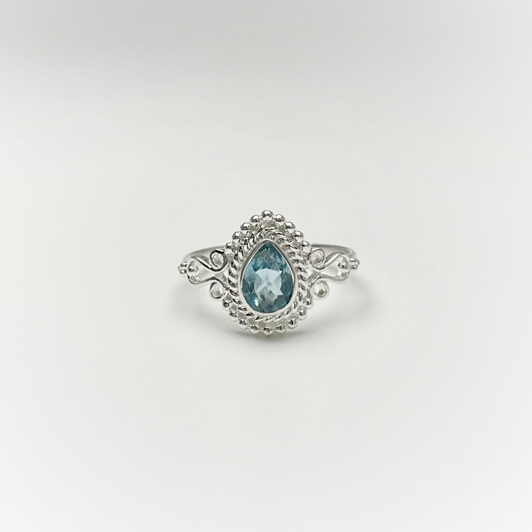 Aquamarine Ring - Rocks and Gems Canada