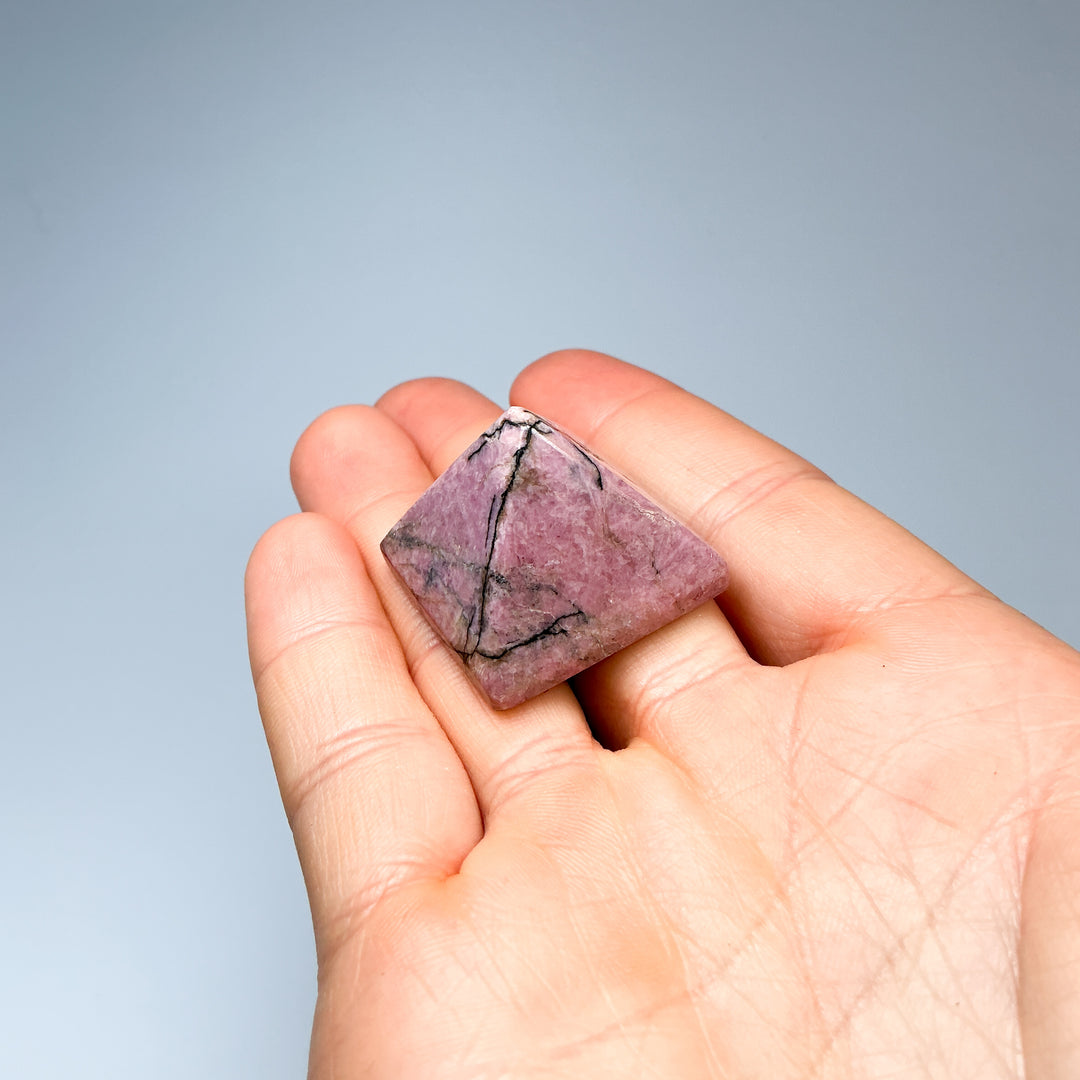 Rhodonite Pyramid - Rocks and Gems Canada
