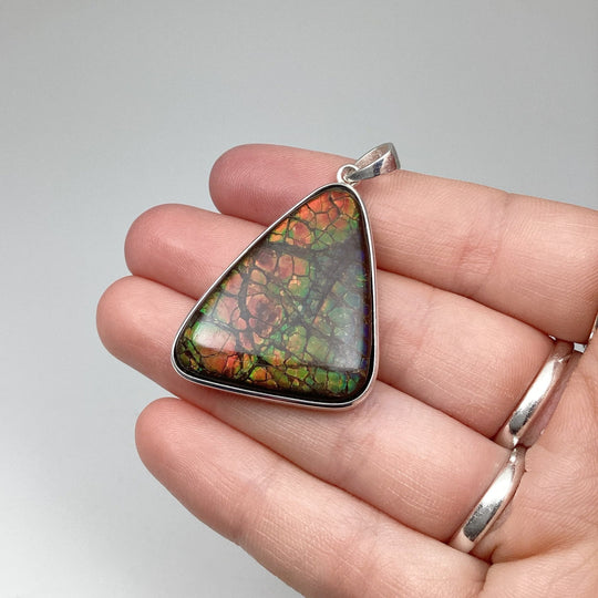Alberta Ammolite Pendant - Rocks and Gems Canada
