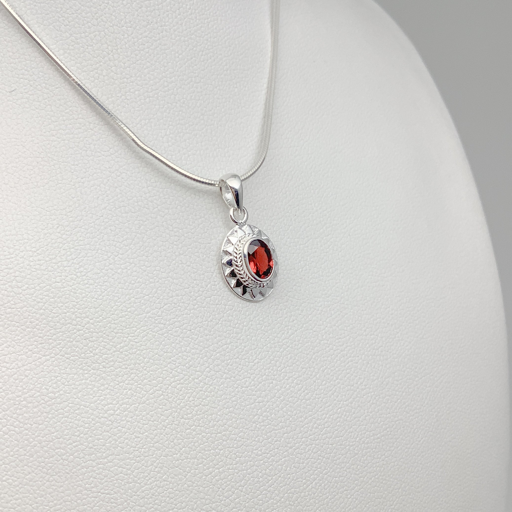 Garnet Pendant - Rocks and Gems Canada