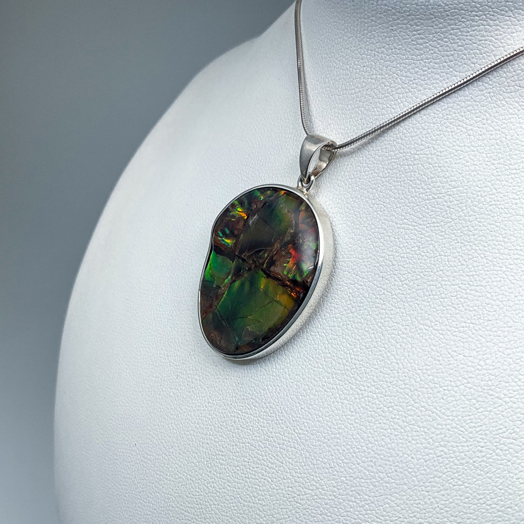 Alberta Ammolite Pendant