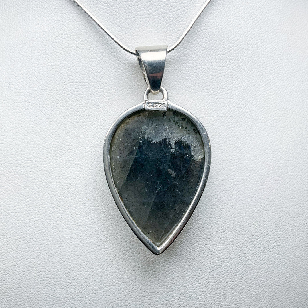 Labradorite Pendant