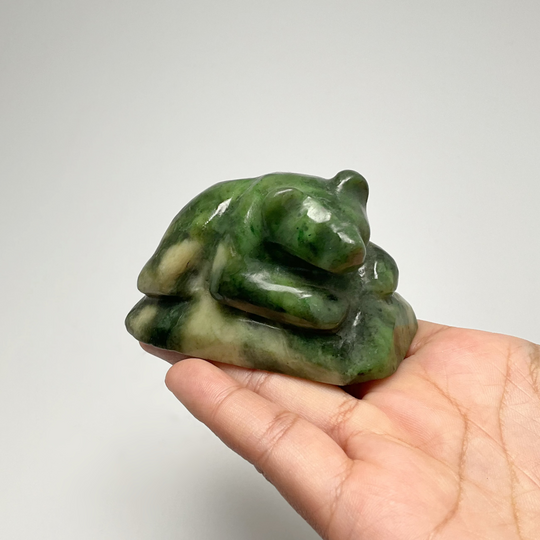 BC Jade Bear Carving - Rocks and Gems Canada