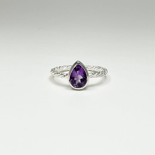 Amethyst Ring - Rocks and Gems Canada