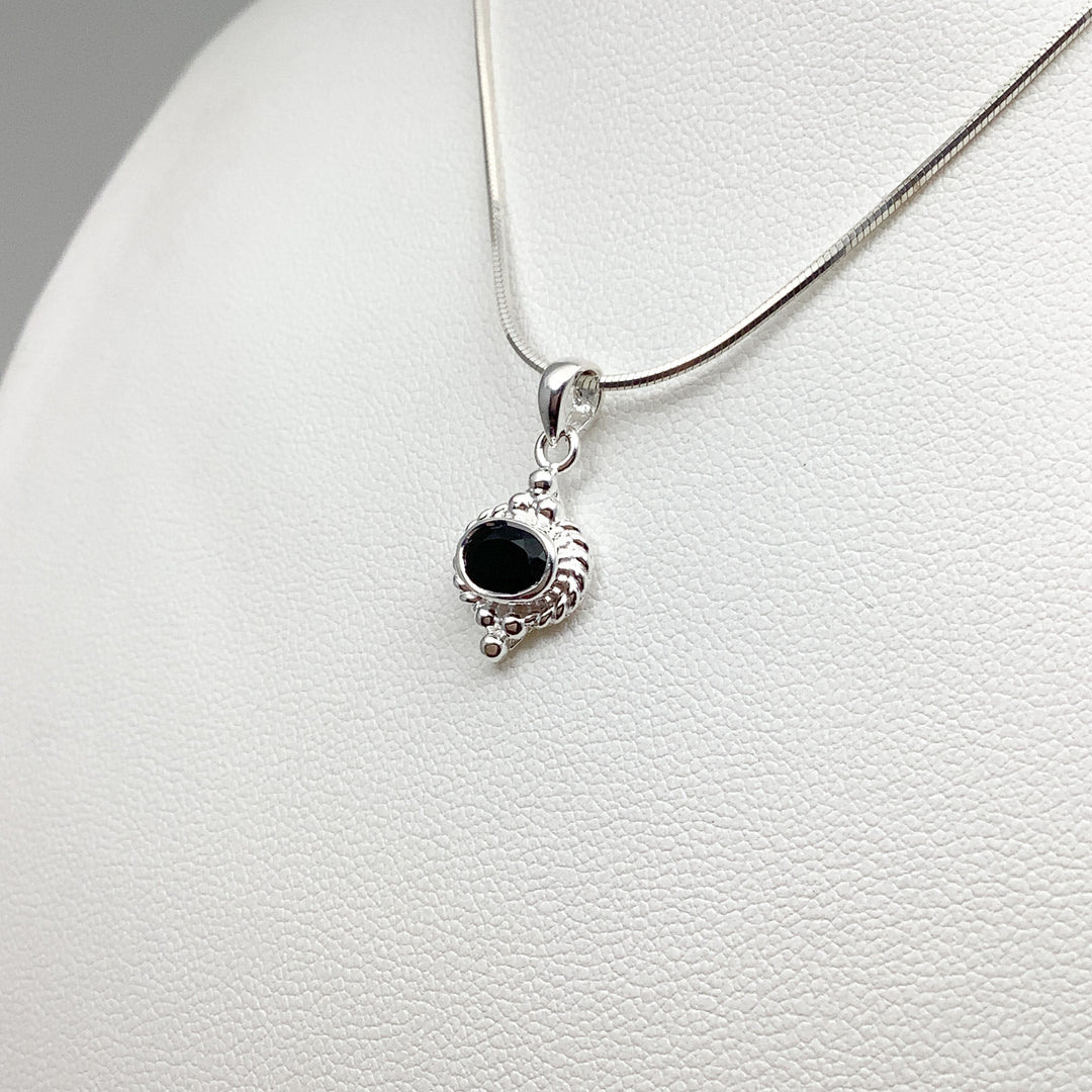 Black Onyx Pendant - Rocks and Gems Canada