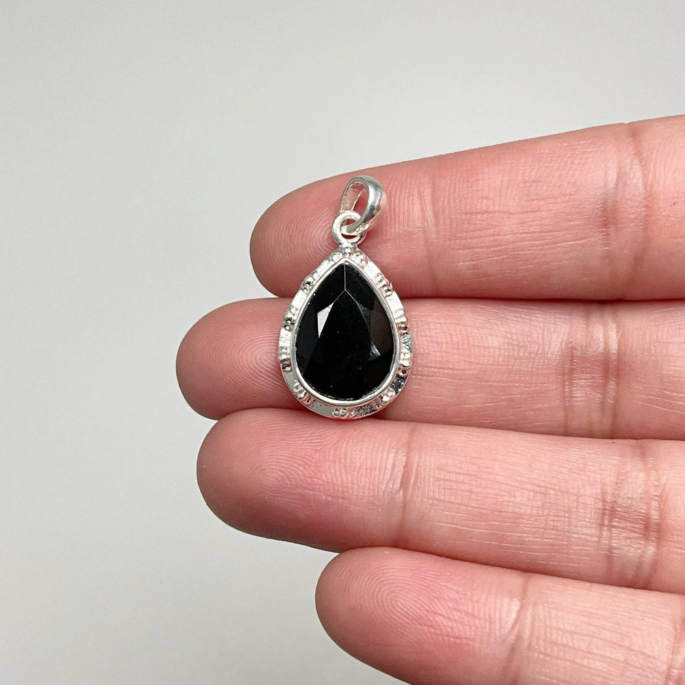 Black Onyx Pendant-Rocks and Gems Canada