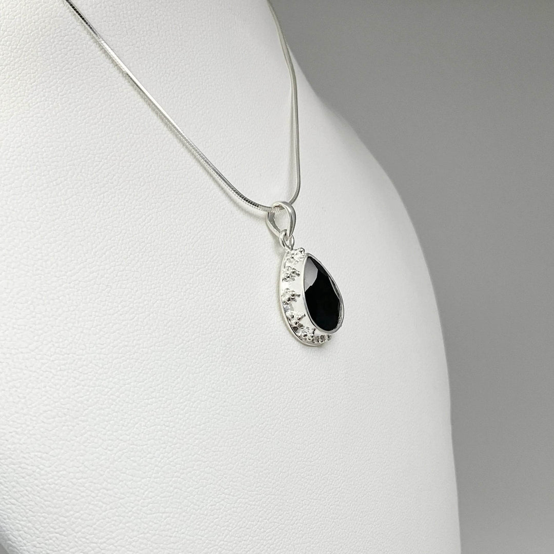 Black Onyx Pendant-Rocks and Gems Canada