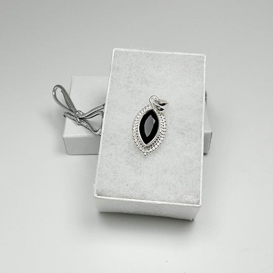 Black Onyx Pendant-Rocks and Gems Canada