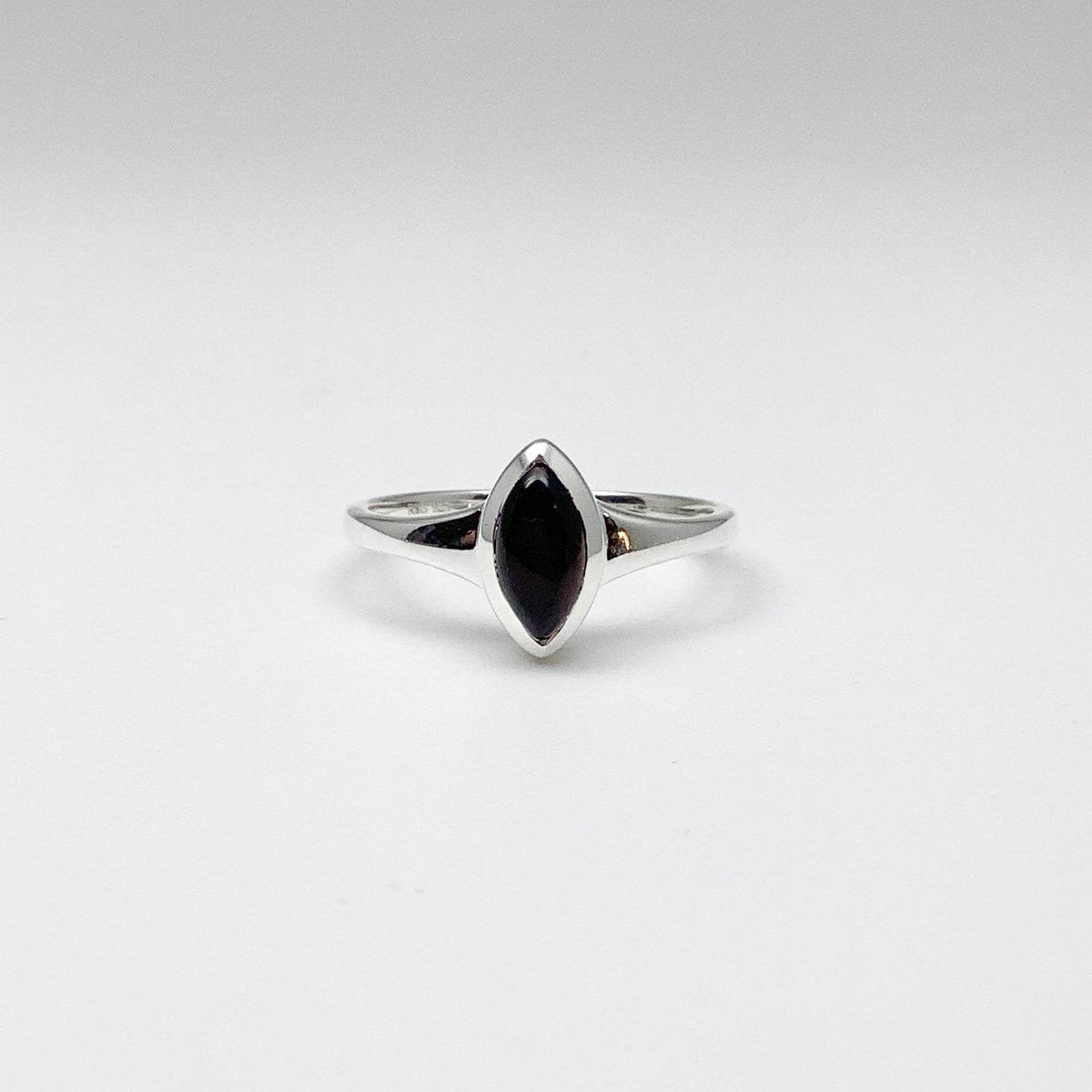 Black Onyx Ring-Rocks and Gems Canada