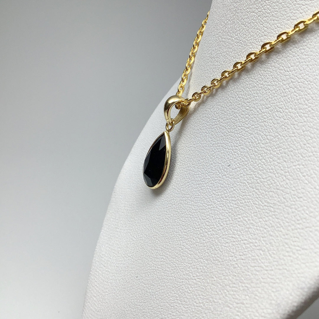 Black Onyx Gold Finish Pendant - Rocks and Gems Canada